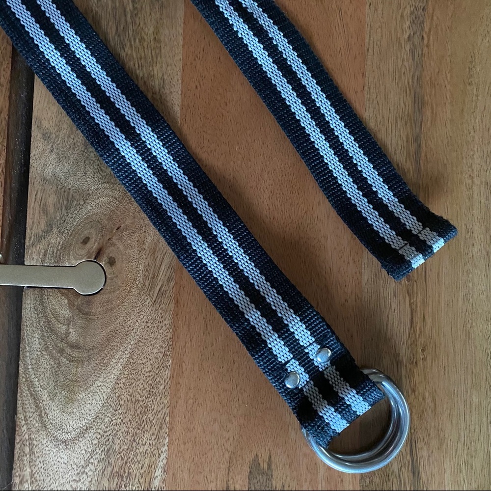 Express Men’s Black and White Belt